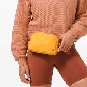 🌟SALE🌟 Lululemon OG Everywhere Belt Bag, Honey Lemon